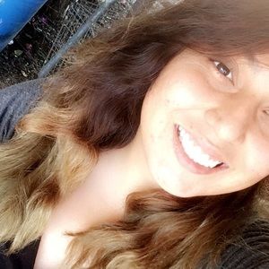 Meet your Posher, Eva